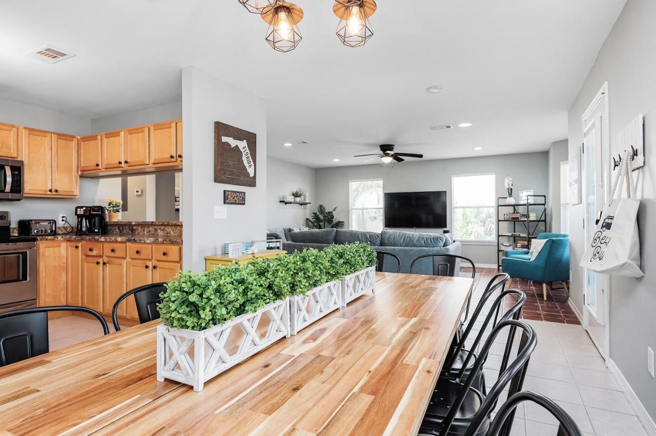 Private Beach Access, Fenced Yard & Pet Friendly, Pool, Cabana Life Beach House Destin Eksteriør billede