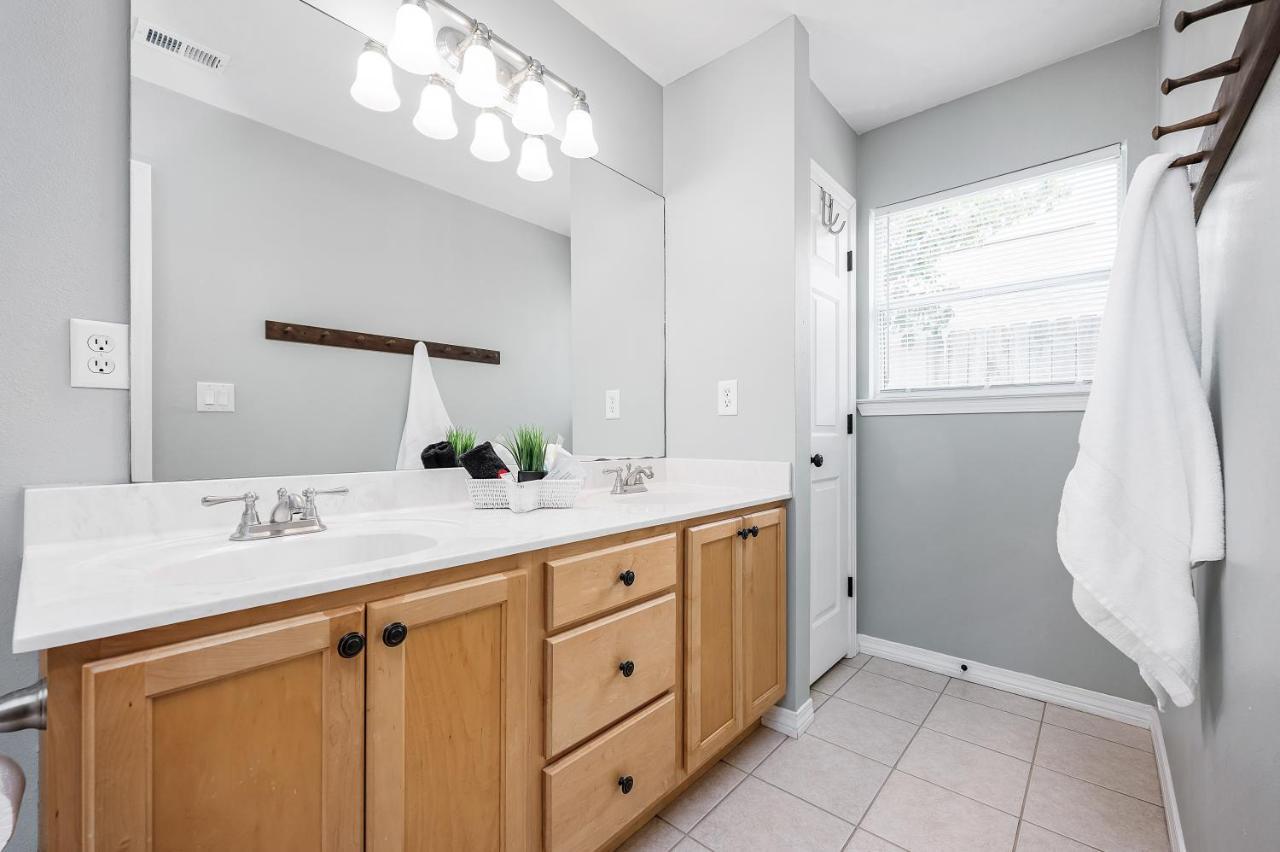Private Beach Access, Fenced Yard & Pet Friendly, Pool, Cabana Life Beach House Destin Eksteriør billede