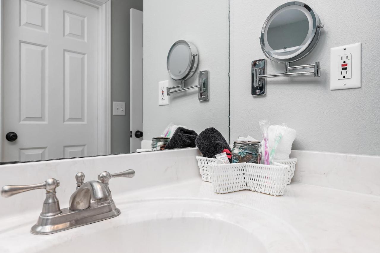 Private Beach Access, Fenced Yard & Pet Friendly, Pool, Cabana Life Beach House Destin Eksteriør billede