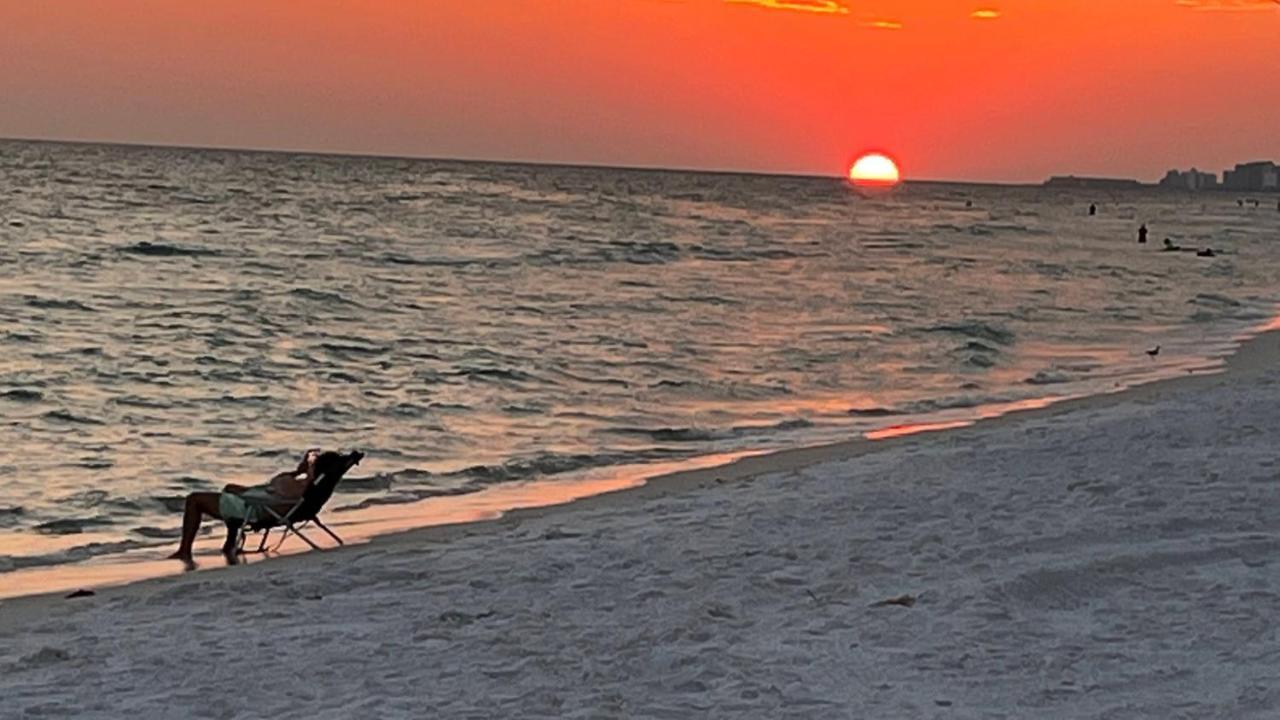 Private Beach Access, Fenced Yard & Pet Friendly, Pool, Cabana Life Beach House Destin Eksteriør billede